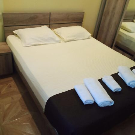 Porto Franco Hotel Batoemi Buitenkant foto