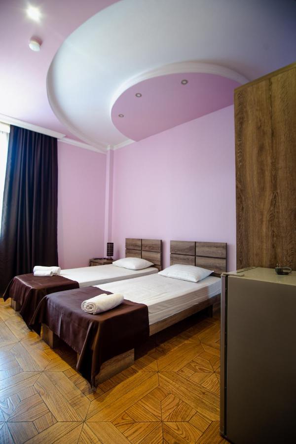 Porto Franco Hotel Batoemi Buitenkant foto